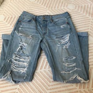 American Eagle Tomgirl jeans